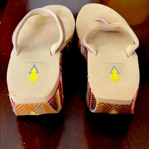 Volatile Leather Multicolored Striped Sandals - Picture 5 of 6